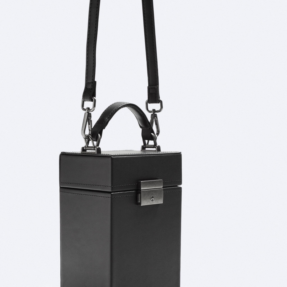 2 Zara Rigid Crossbodys... - Picture 5 of 7